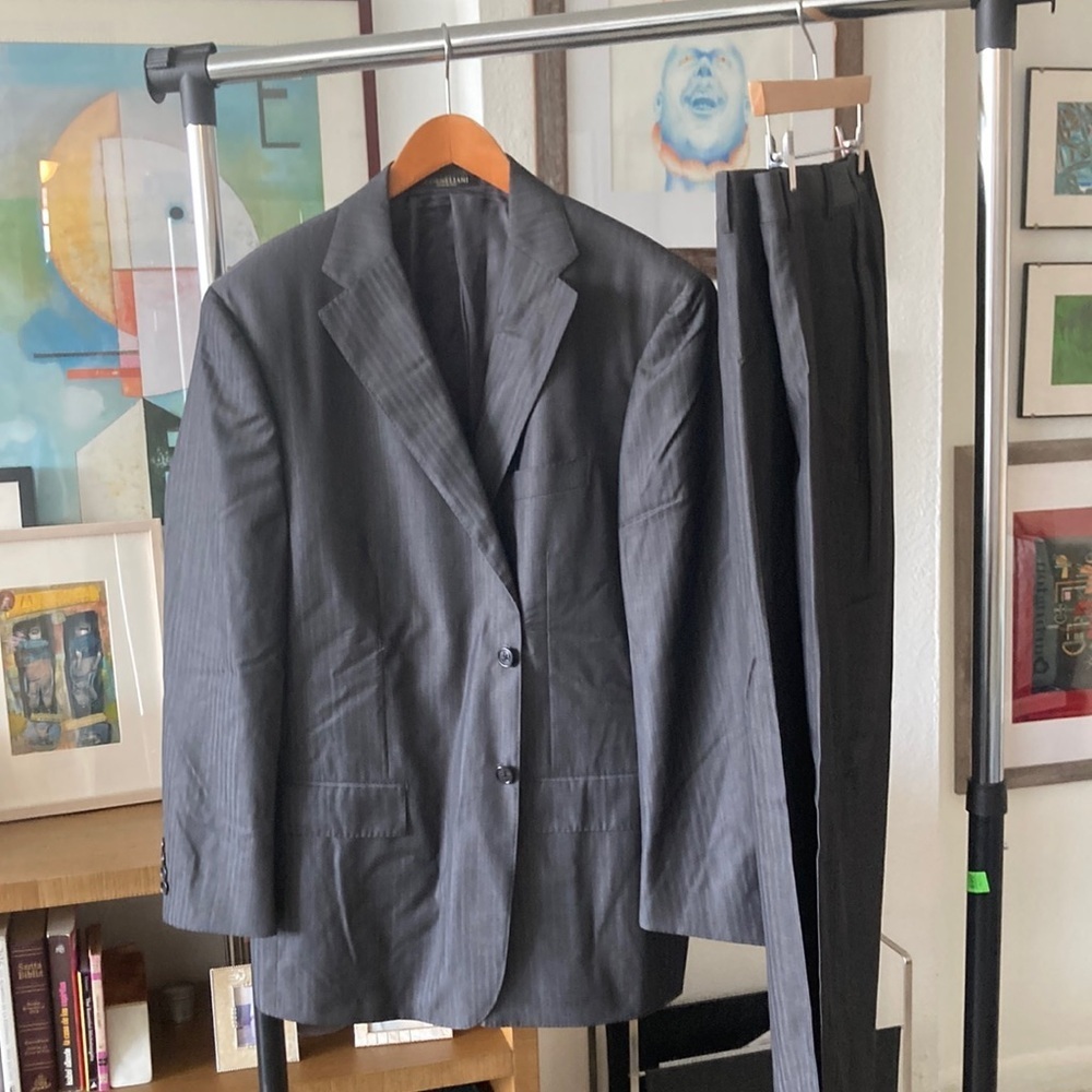 Men's Classic Gray Suit